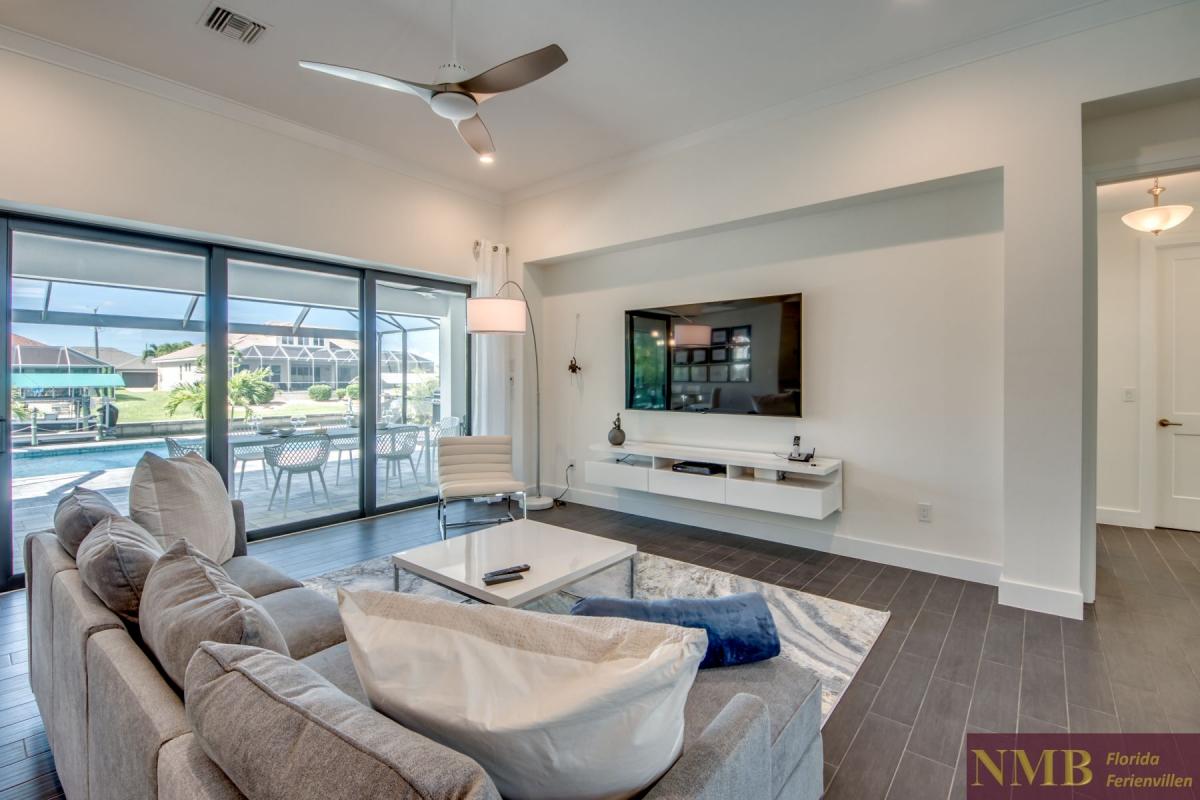 Ferienhaus-Cape-Coral-Bon Voyage_8-Family-Room